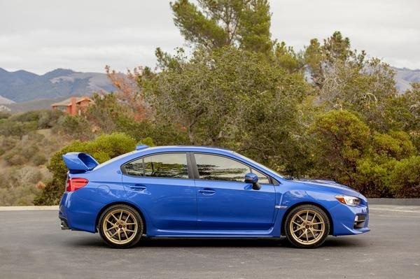 2018_Subaru_WRXSTI_002__mid