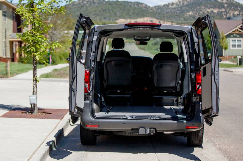 2020_mercedes-benz_metris_cargo-minivan_1