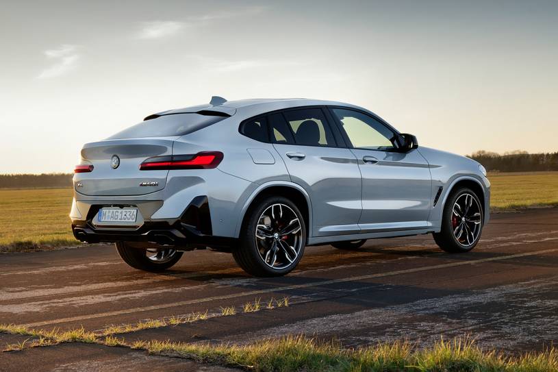 2022_bmw_x4_4dr-suv_4