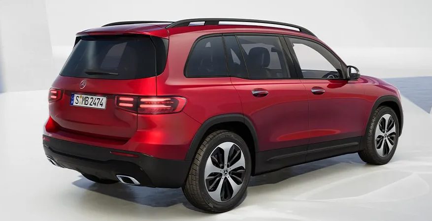 Renovación tecnológica del Mercedes-AMG GLB35 2024, destacando el sistema híbrido que define el futuro del rendimiento automovilístico.