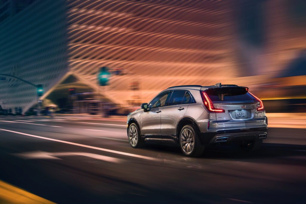 Disfruta de la comodidad y estilo con el Cadillac XT4 Sport, diseñado para ofrecer una experiencia de conducción excepcional.