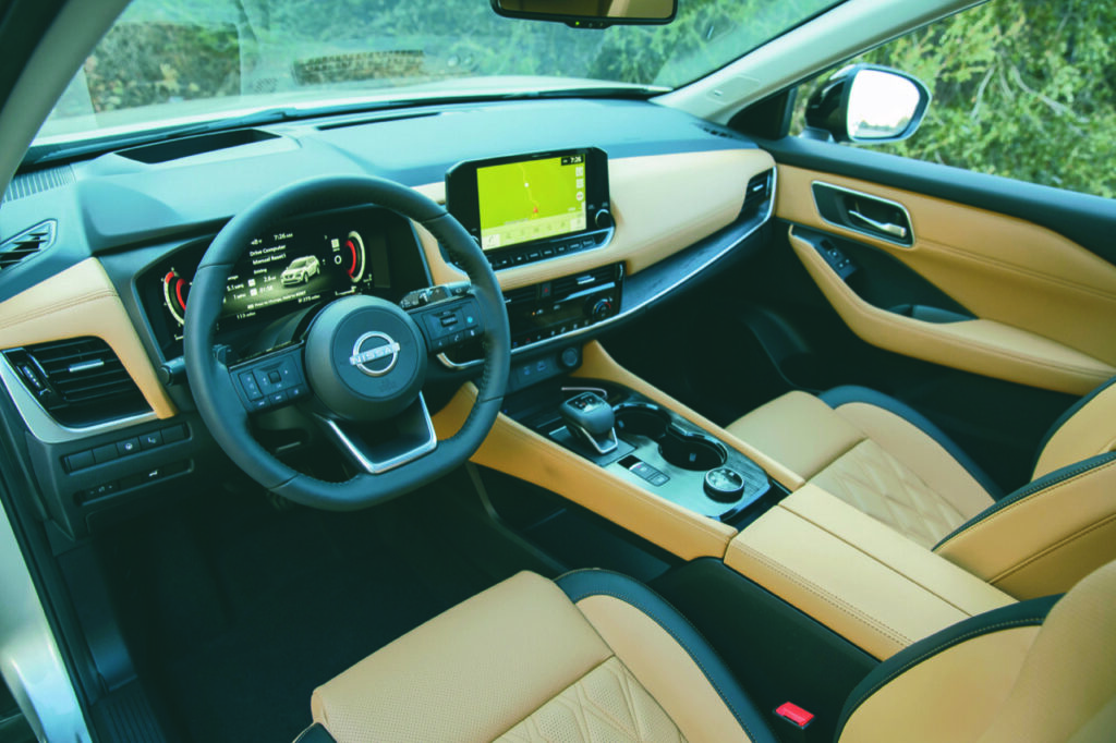 22_Nissan_Rogue-21