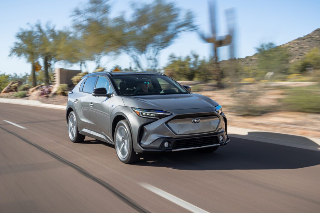 El Subaru Solterra 2024 emerge como un SUV eléctrico innovador