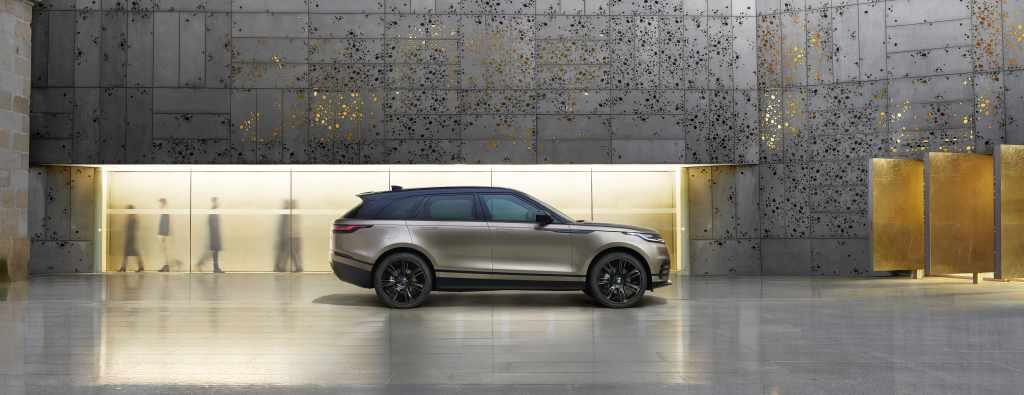 El Range Rover VELAR R-DYNAMIC 2024, lujo y tecnología en un solo paquete.