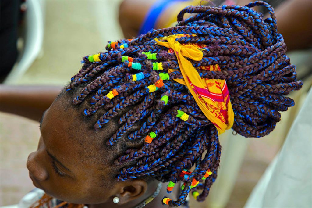 AFROCOLOMBIANAS SALVAGUARDAN CON SUS PEINADOS CULTURA ANCESTRAL PALENQUERA