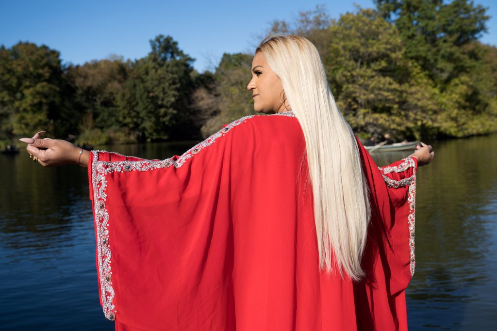 Anais-Fernandez-La-Reina-en-El-Bronx