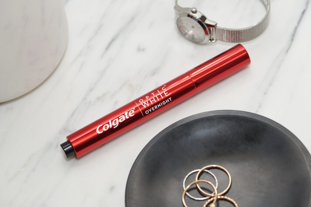 Colgate_OpticWhite_WhiteningPen_086_Final