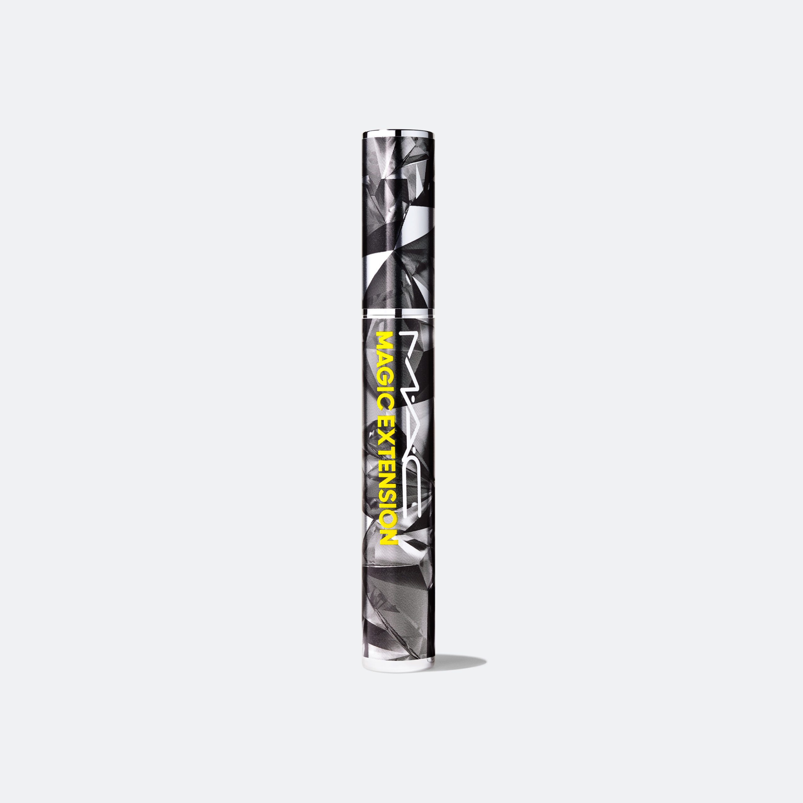 MAC_FY21_MagicExtension_Mascara_Closed_3000x3000[2][3]