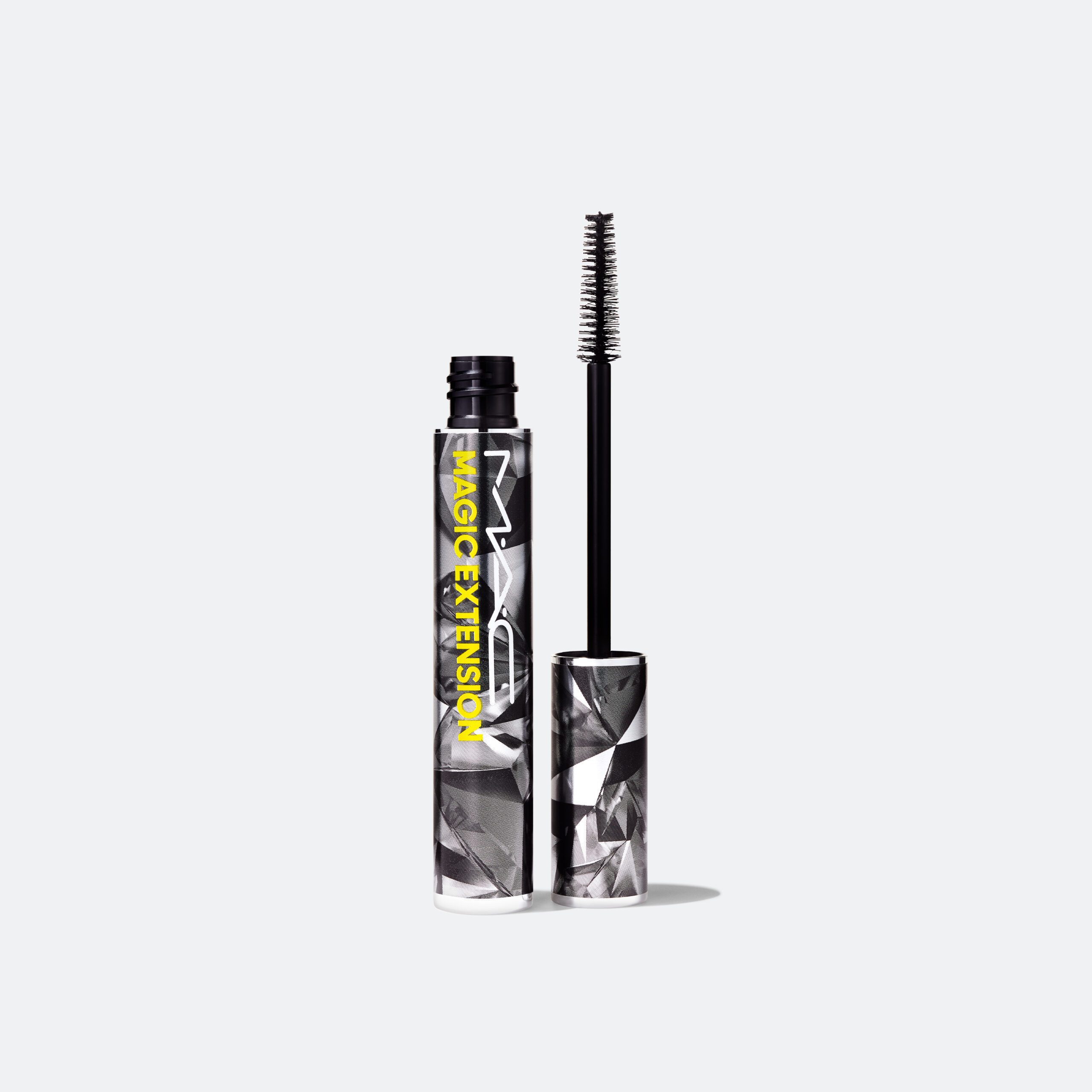 MAC_FY21_MagicExtension_Mascara_Open_3000x3000[1][2]