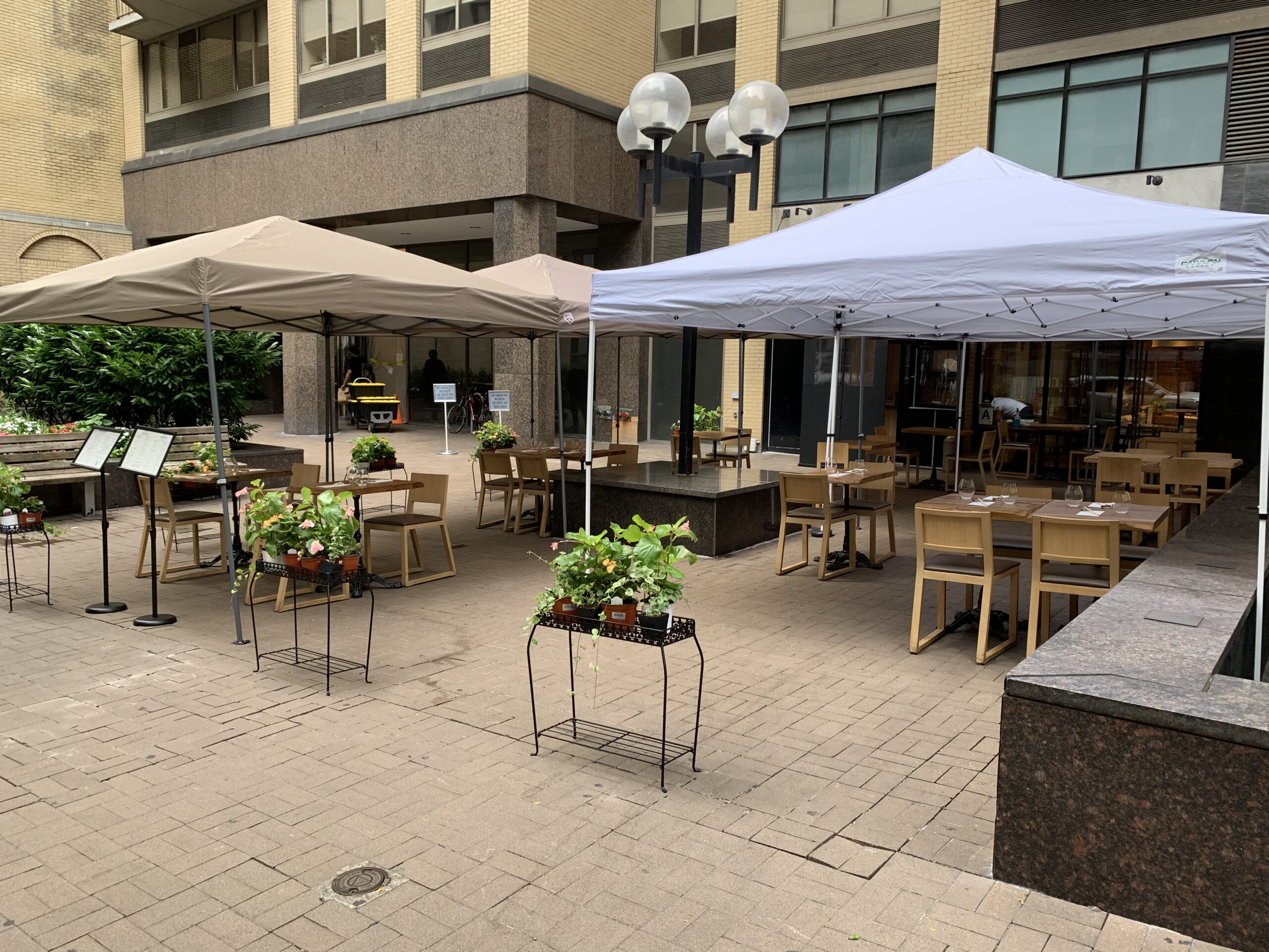 MIFUNE New York Patio Covered