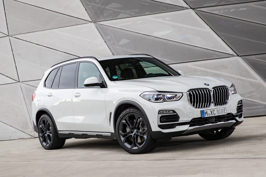 P90374993_highRes_the-new-bmw-x5-xdriv