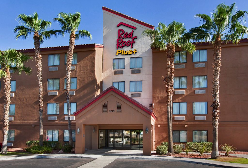 Red Roof-phoenix-west-exterior-plus