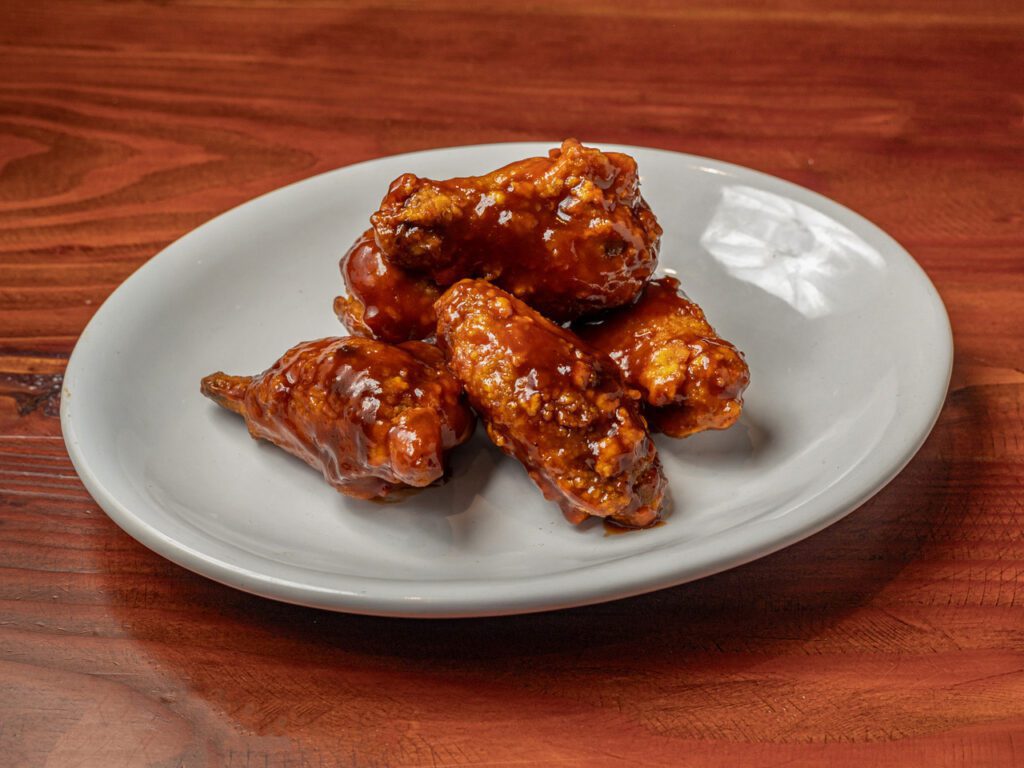 RibsWingsThings_BBQWings