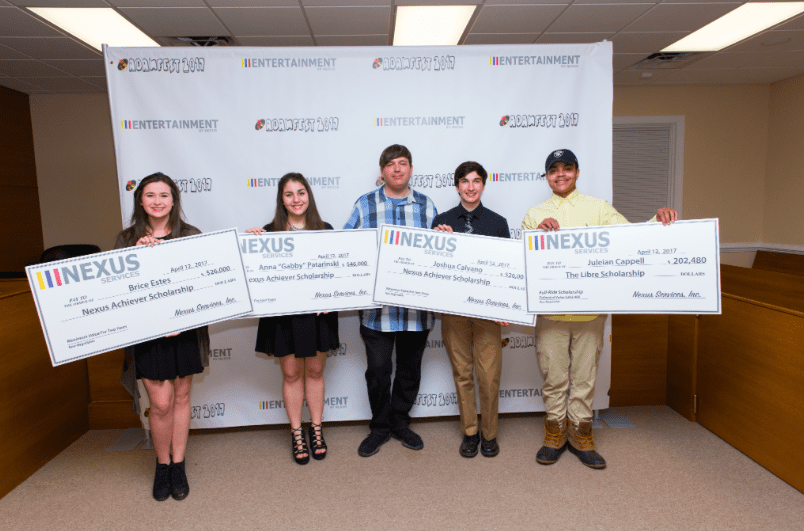 Brice Estes, Anna "Gabby" Patarinski, Joshua Calvano y Juleian Cappell reciben más de $ 300,000 en becas universitarias a través del Programa de Becas anuales de Nexus Services.