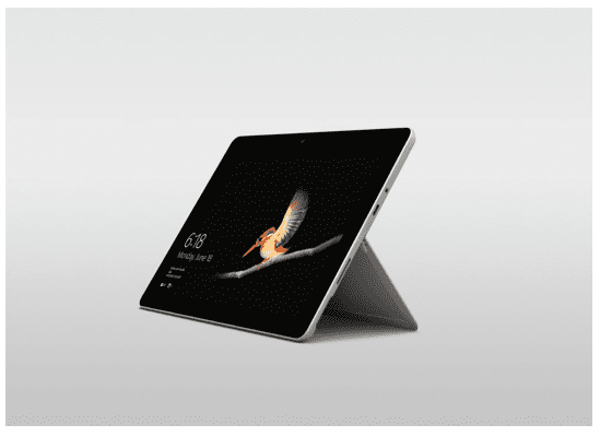 ... Pero necesita compartir con sus hijos para mantenerlos aprendiendo y entretenidos: La Surface Go ($ 399) es una computadora portátil, pero aún ofrece un rendimiento completo de la computadora portátil, y pasa sin problemas de las clases en línea a una tableta portátil. Ideal para niños y adultos, Surface Go es un dispositivo familiar definitivo.