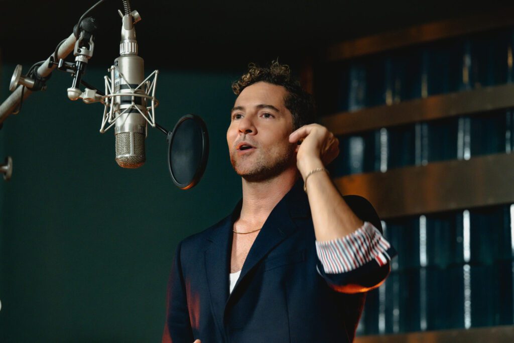 Fotografía cedida por la Asociación contra el Alzheimer donde aparece el cantante y compositor español David Bisbal. EFE/ Asociación Contra el Alzheimer