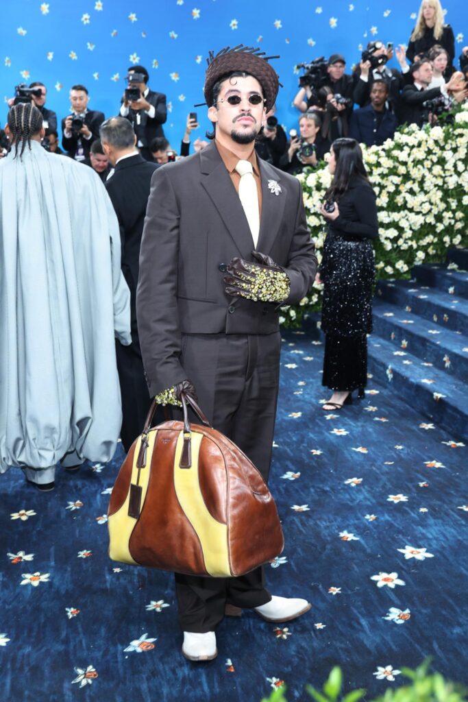 NEW YORK (United States), 05/05/2025.- Bad Bunny poses on the red carpet for the 2025 Met Gala, the annual benefit for the Metropolitan Museum of Art's Costume Institute, in New York, New York, USA, 05 May 2025. The event coincides with the Met Costume Institute's spring 2025 exhibition Superfine: Tailoring Black Style which will be on view from 10 May 2025 through 26 October 2025.  (Nueva York) EFE/EPA/JUSTIN LANE